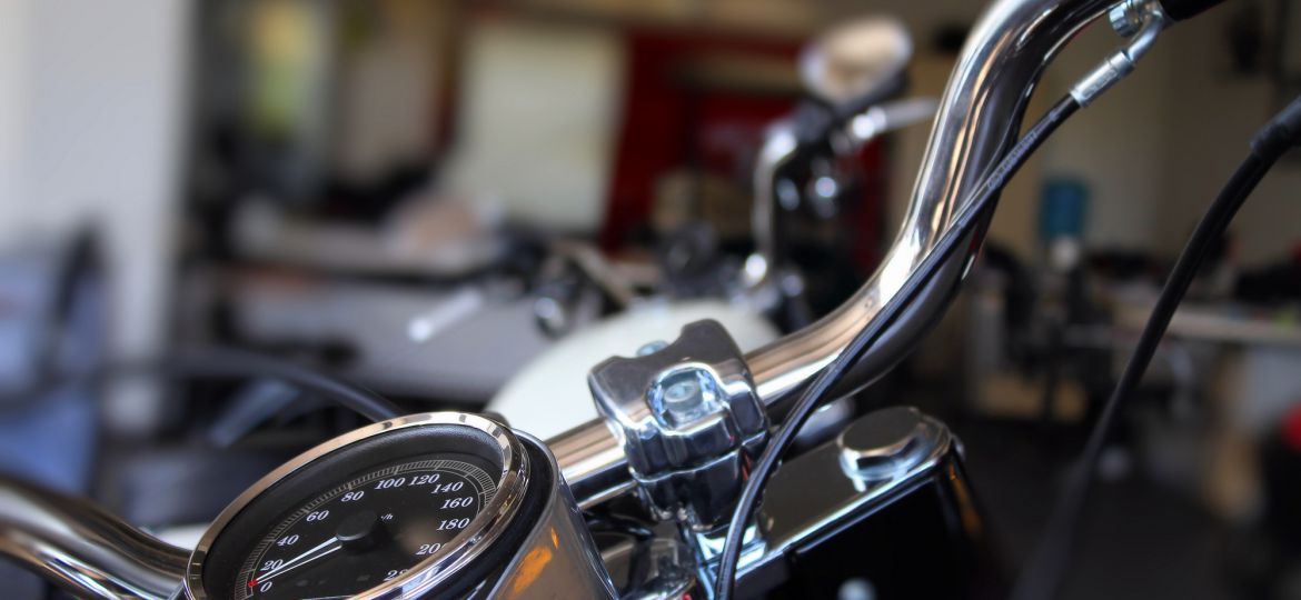 ¿Cuáles son los accesorios de moto más importantes?